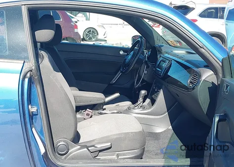 2018 Volkswagen Beetle 2.0T Coast/2.0T S из США, поврежденный, VIN 3VWFD7AT4JM709722